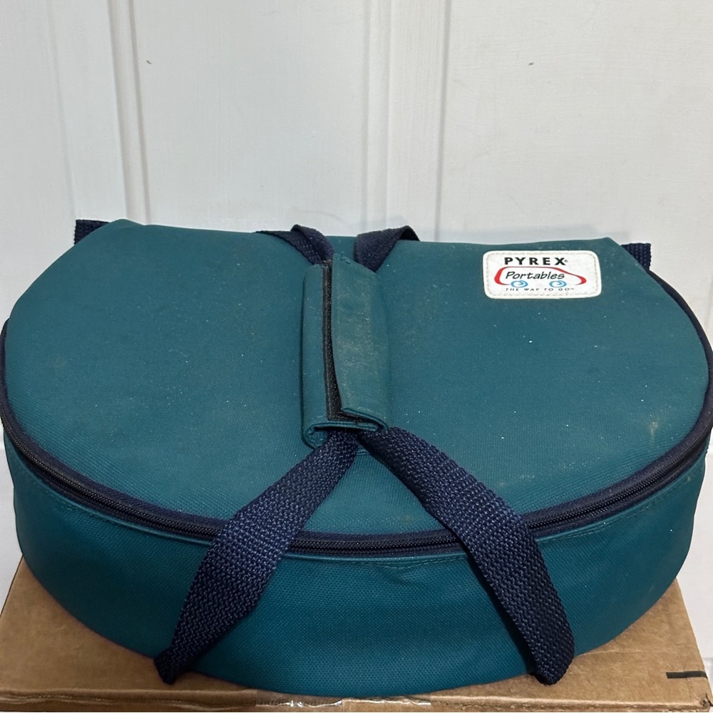 PYREX Portables Way‎ To Go 4.5 Qt Green Insulated Carrying Bag Hot & Cold Handle